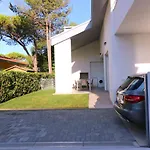 Villa Stunning With Private Fenced Garden And Bbq Bibione