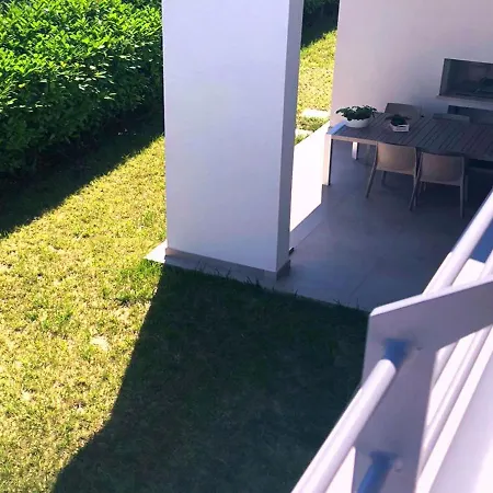 Stunning With Private Fenced Garden And Bbq Willa *
