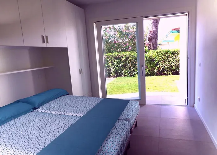 Stunning With Private Fenced Garden And Bbq